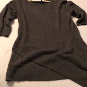 3/$25 ❤️The Limited Jagged Hem Tunic Sweater